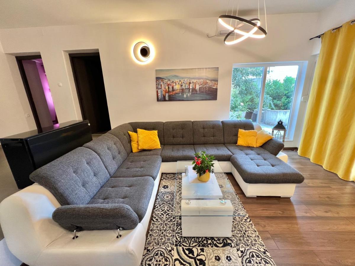 Apartman Barbara ซริกเวนิซา ภายนอก รูปภาพ