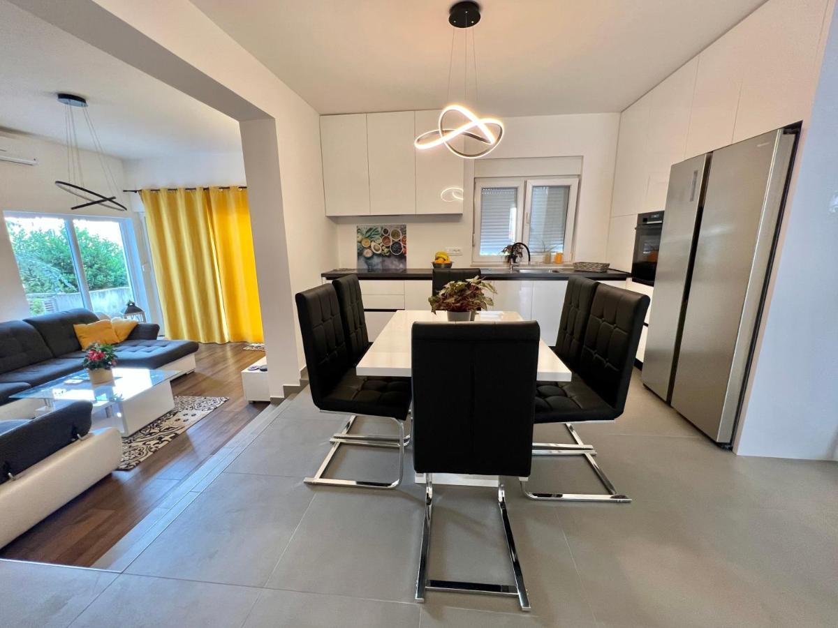 Apartman Barbara ซริกเวนิซา ภายนอก รูปภาพ
